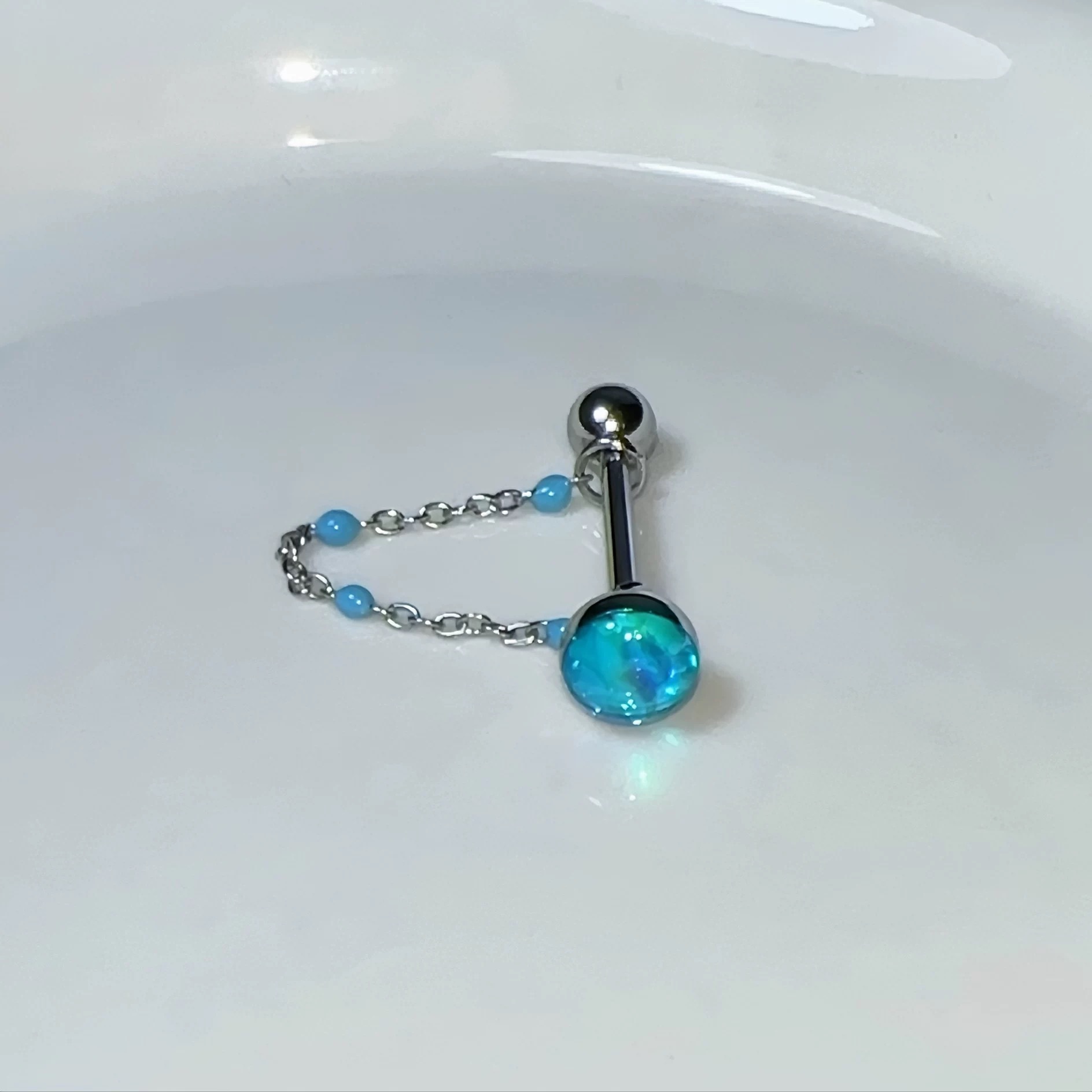 1Pc High-Quality Trendy Blue G - Body Jewelry Quality avaliação e preço