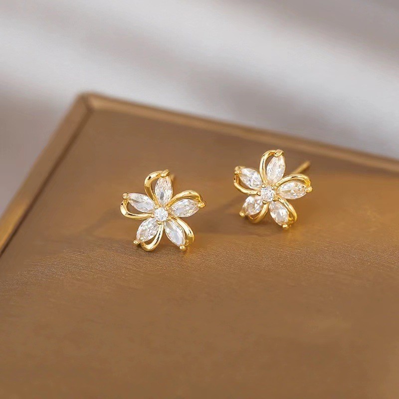 Dainty Flower Stud Earrings fo - Helix Cartilage Ring avaliação e preço